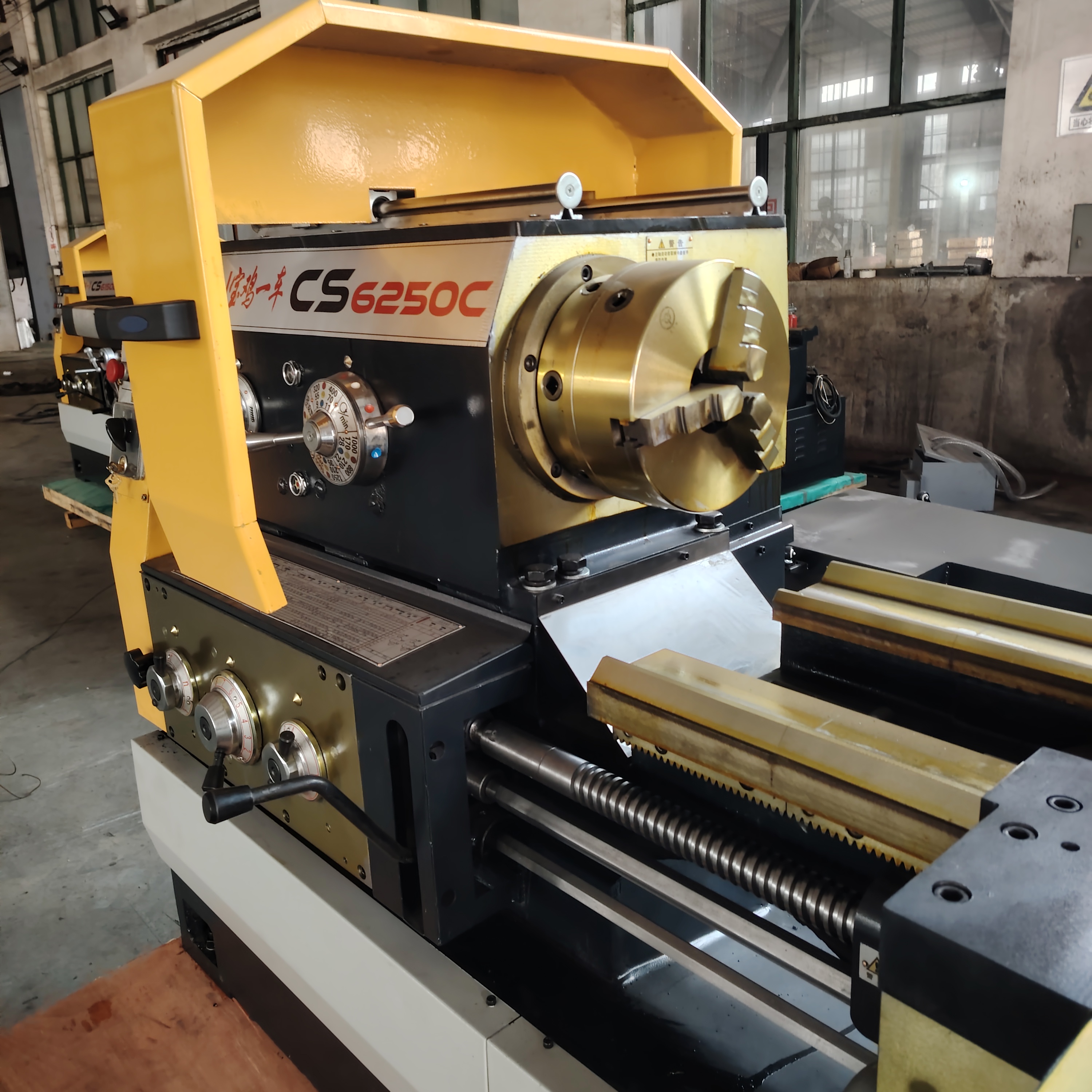 Horizontal Lathe Machine CS6266 in China