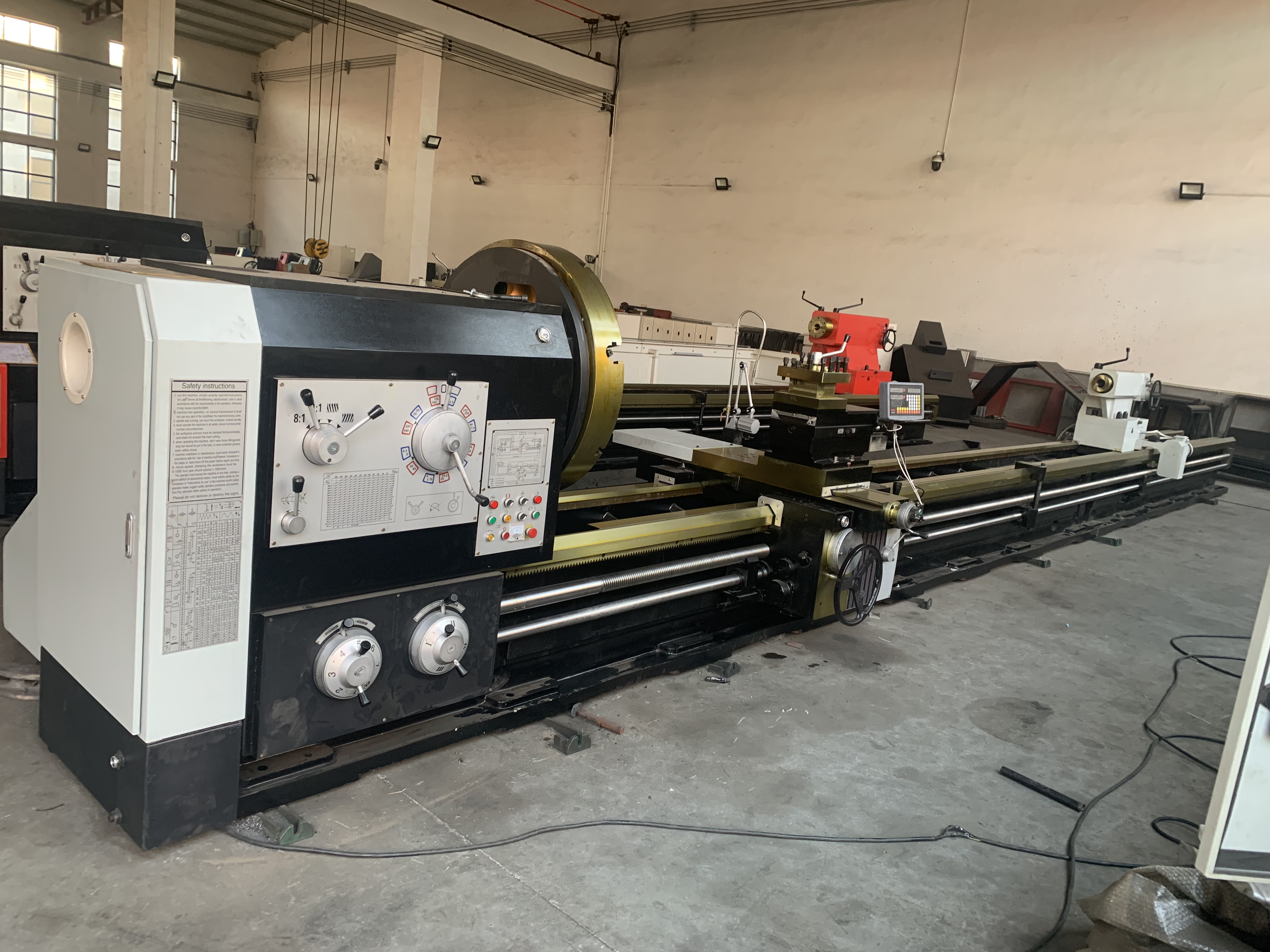 Cw61125 Cw62125 8 Meter Lathe 8000 mm Lathe Heavy Duty Lathe Machine
