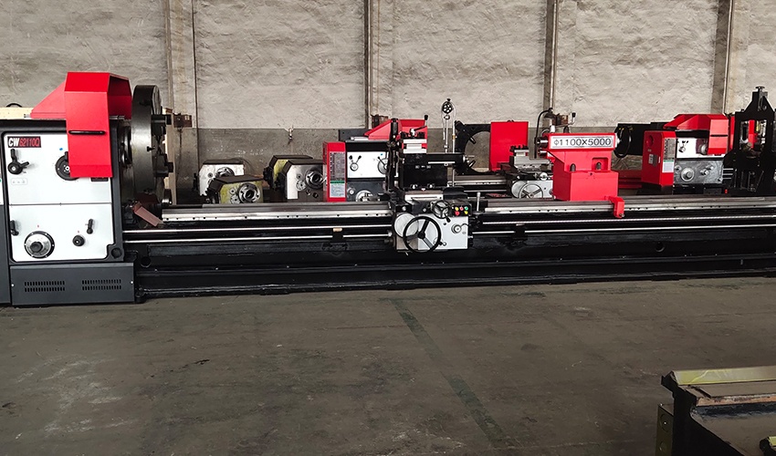 Horizontal Lathe Machine CW61110Q Product display-Positive
